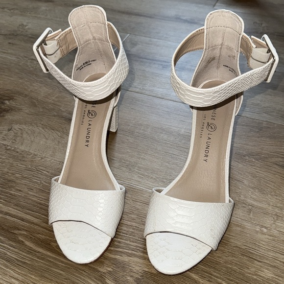 Chinese Laundry Textured White Heels - Picture 2 of 7
